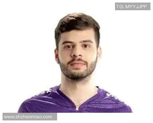 李敏揭秘DOTA2成功之道S15LOL比分专访背后的故事与策略